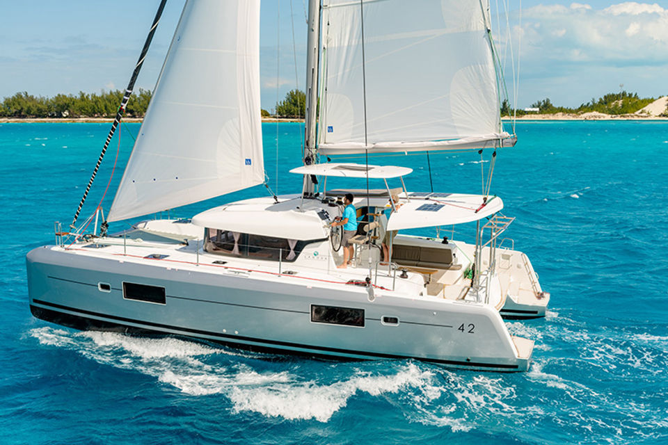 Lagoon 42
