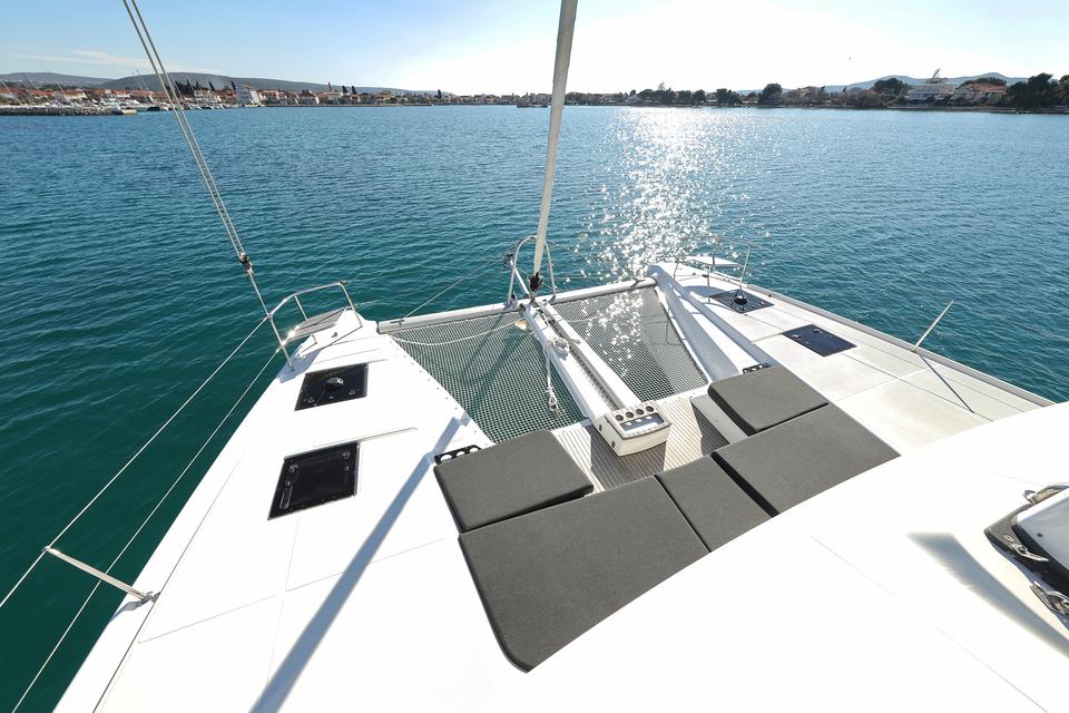 Lagoon 51 (51)