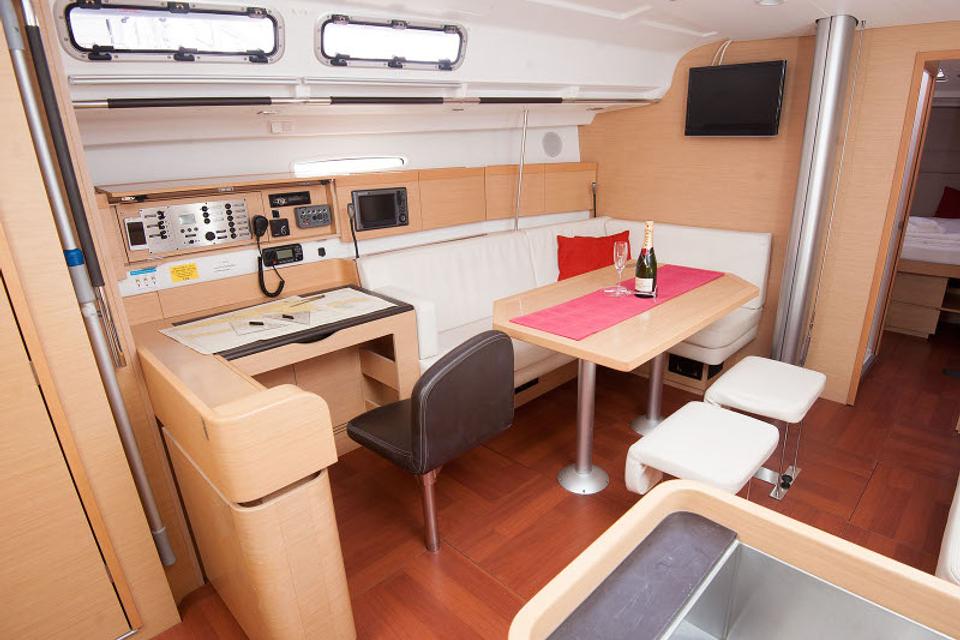 Beneteau First 45 (14)