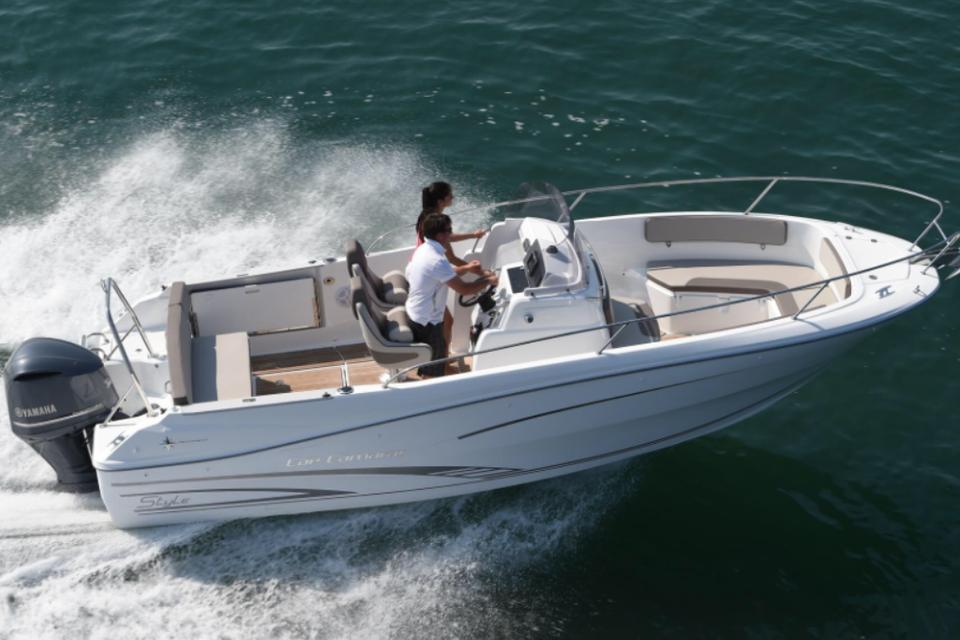 Jeanneau Cap Camarat 7.5 CC (6)