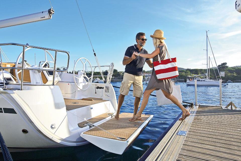 Bavaria Cruiser 37 (7)