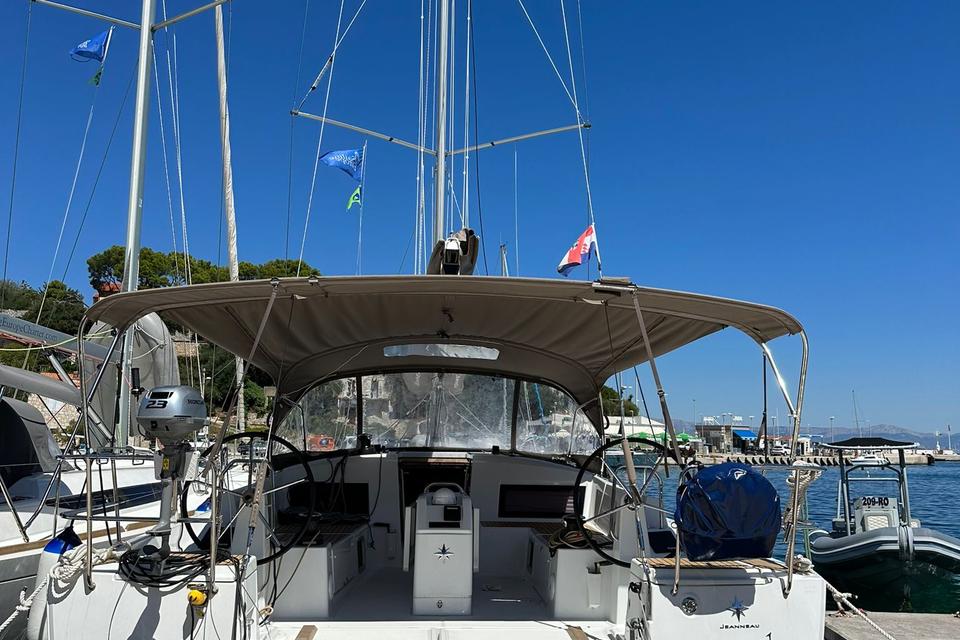 Jeanneau Sun Odyssey 490 (8)