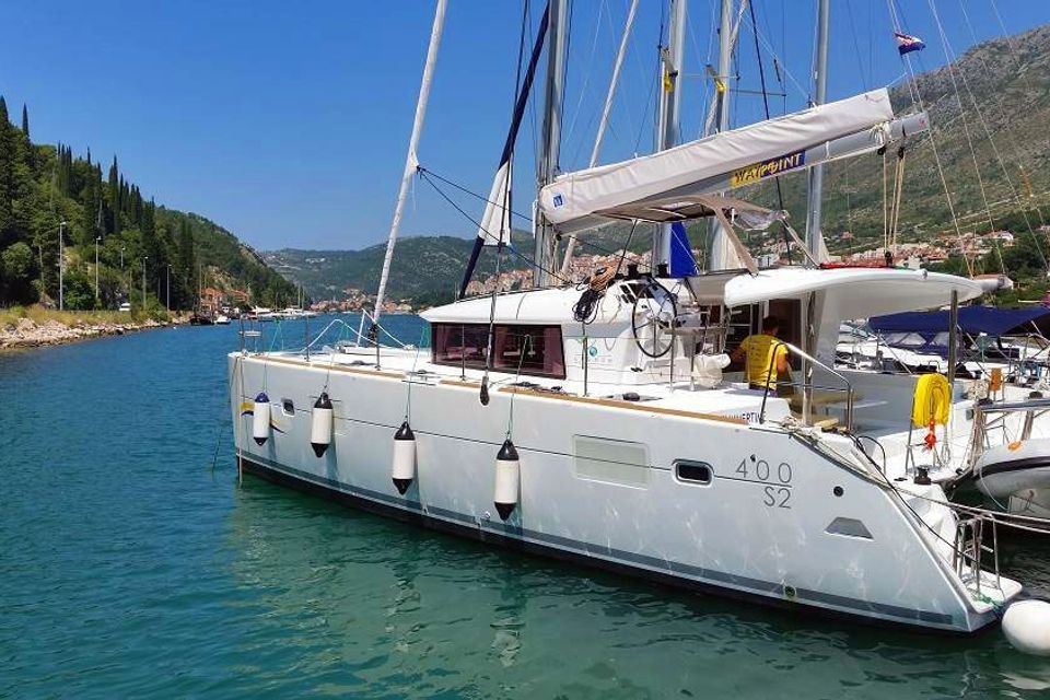 Lagoon 400 S2 (2)