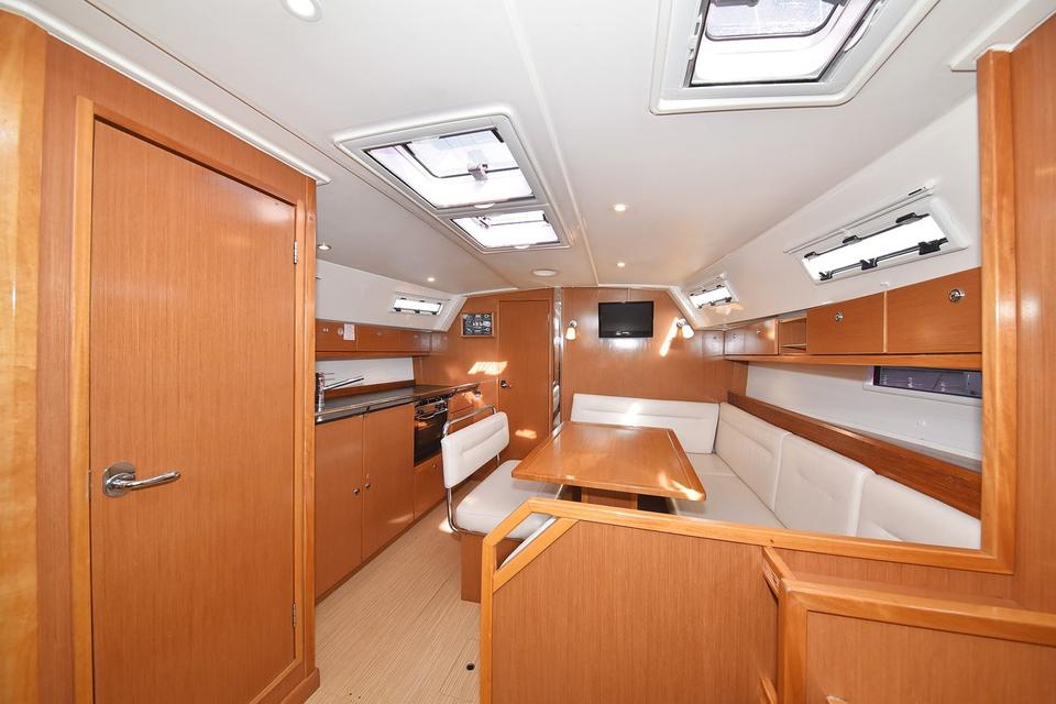 Bavaria Cruiser 40 (19)