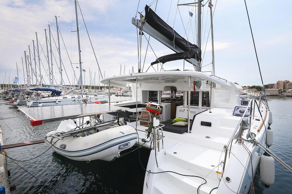 Lagoon 450 F (3)