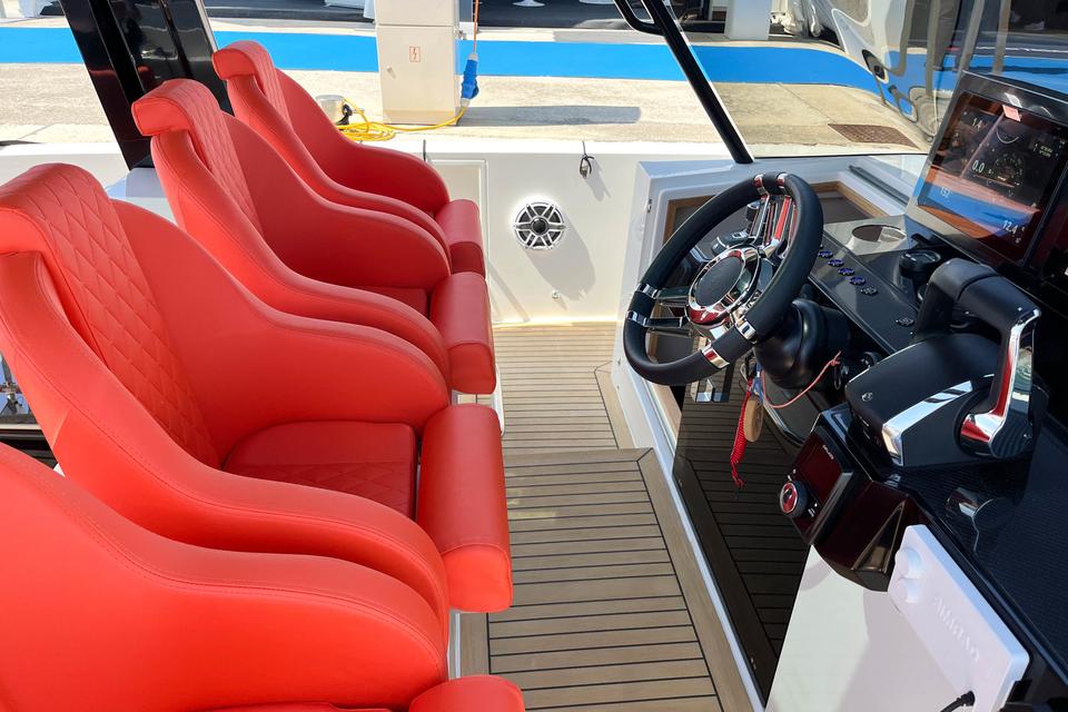 De Antonio D42 Open (7)