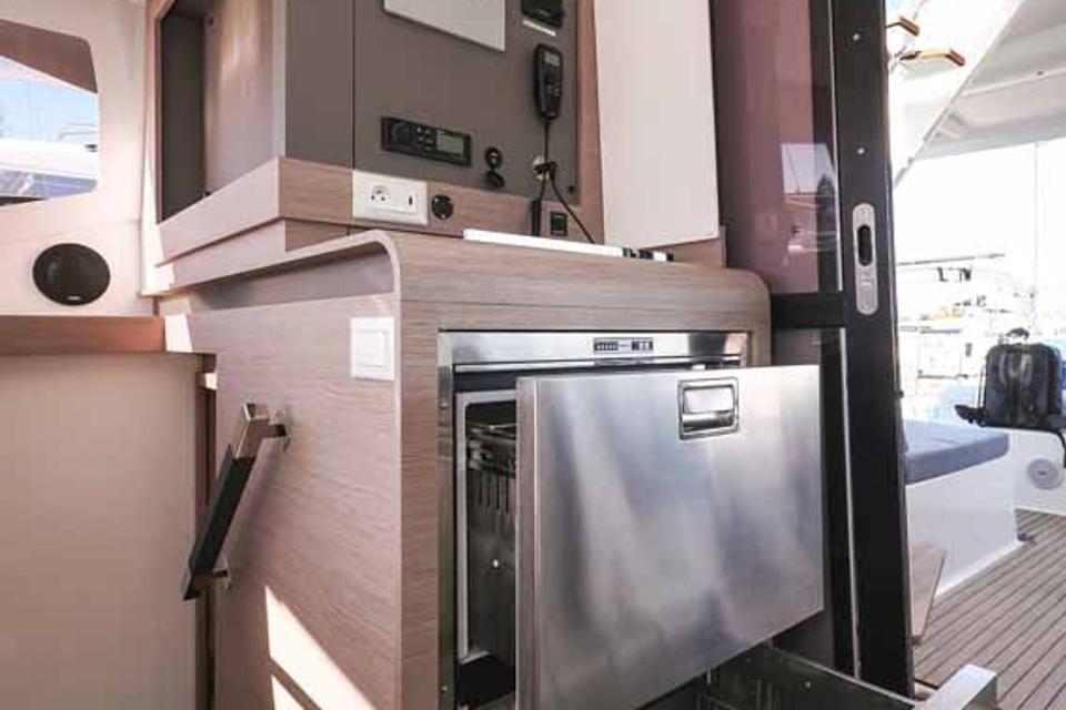 Fountaine Pajot Isla 40 (18)