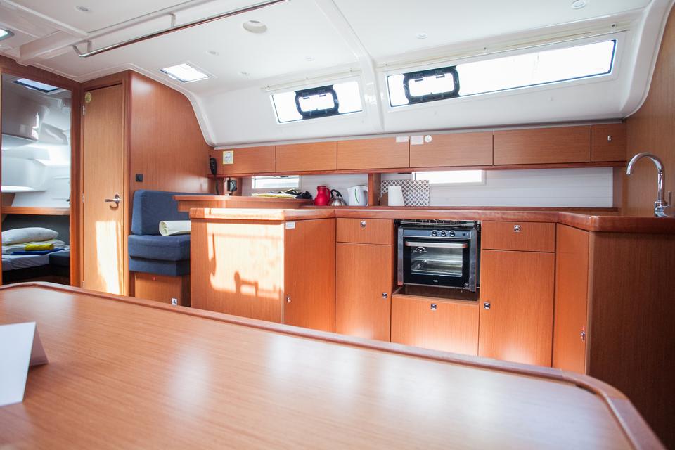 Bavaria Cruiser 51 (12)