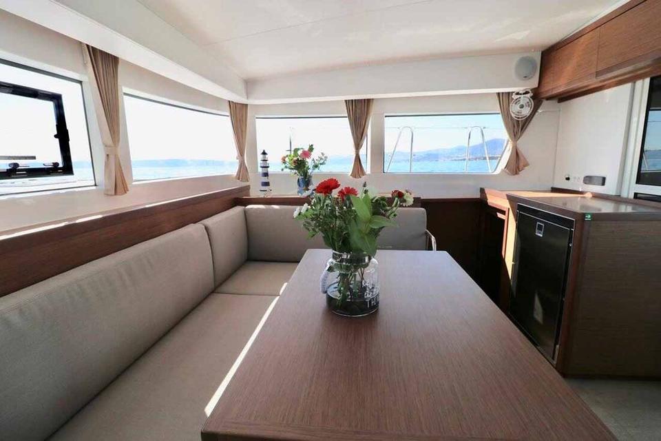 Lagoon 40 (12)