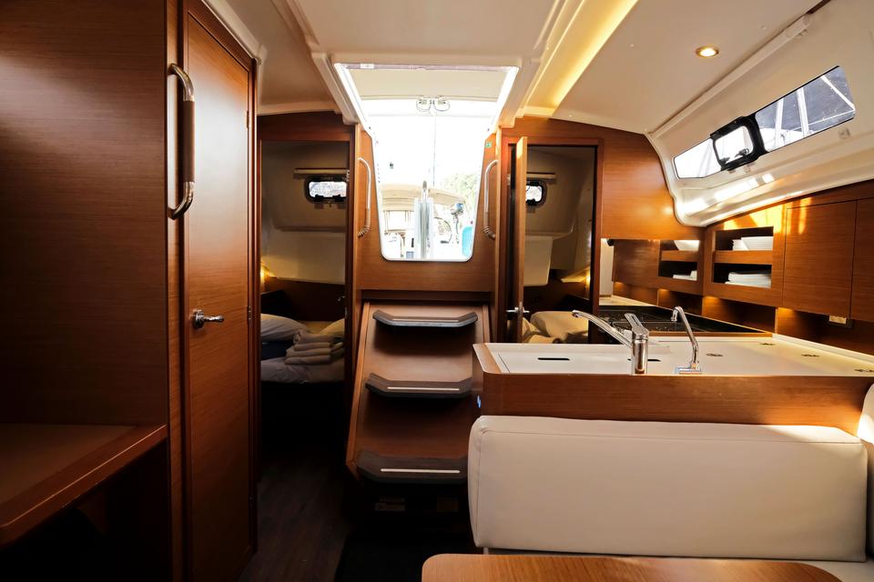 Jeanneau Sun Odyssey 380 (16)