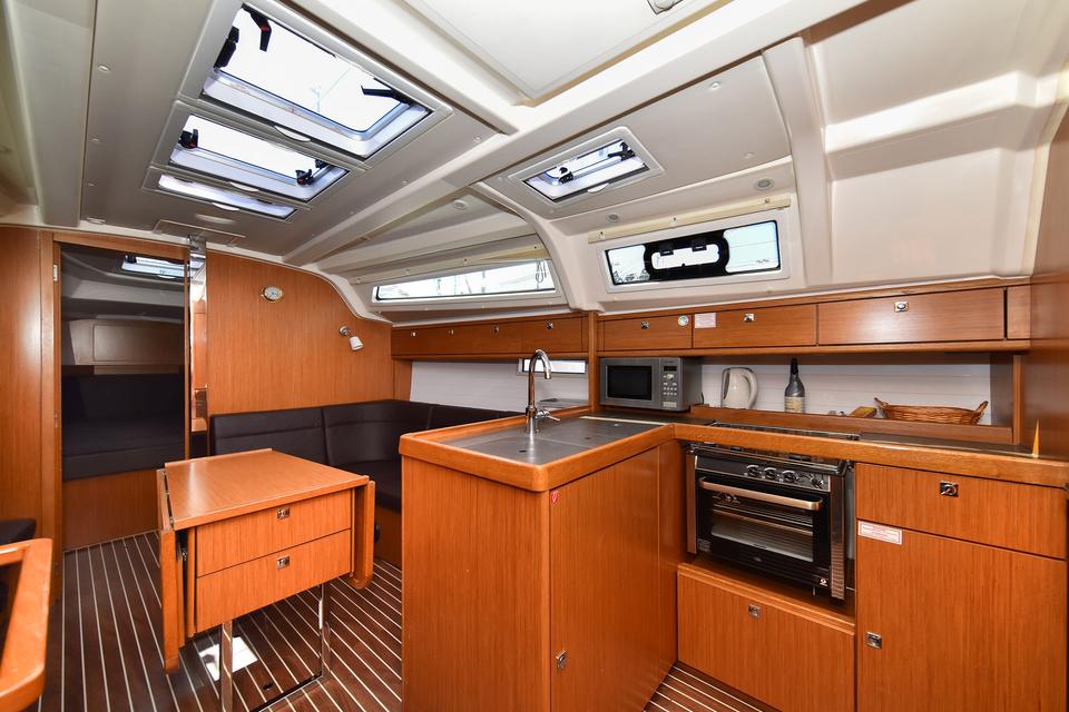 Bavaria 37 (31)