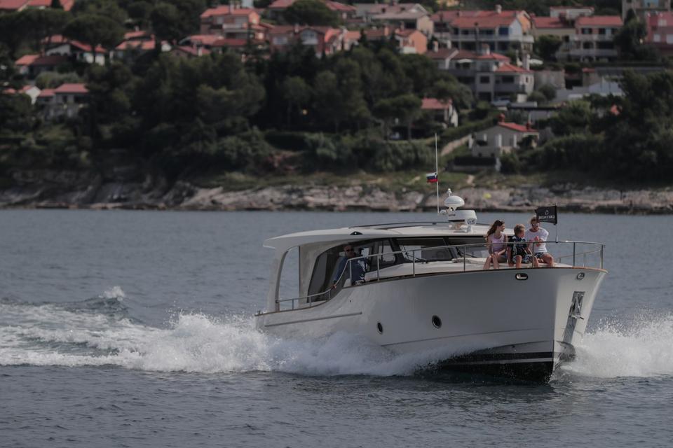 Greenline 40 (3)