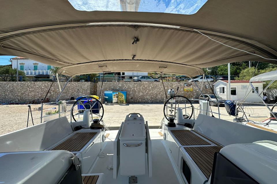 Jeanneau Sun Odyssey 490 (9)