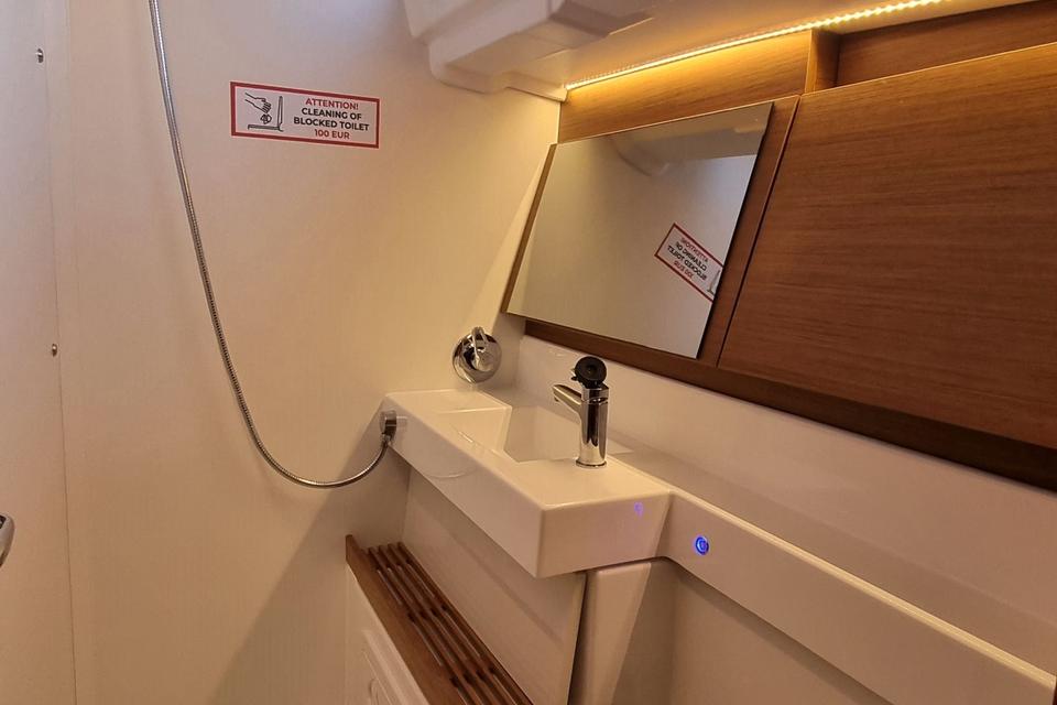 Jeanneau Sun Odyssey 490 (45)