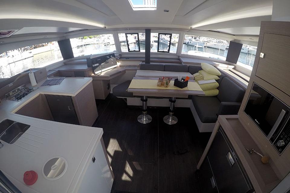 Fountaine Pajot Astrea 42 (19)