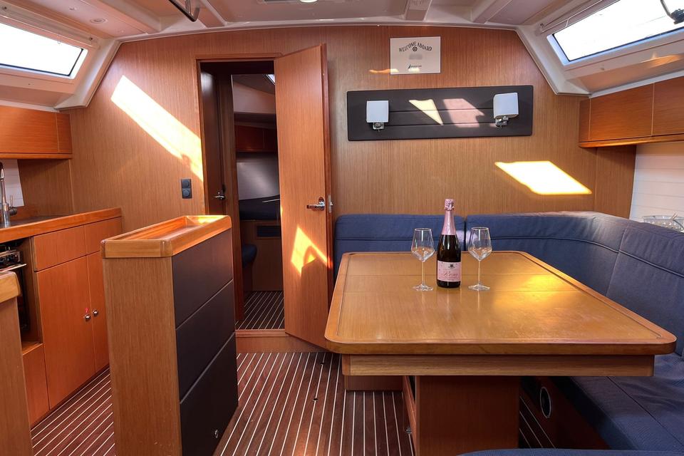 Bavaria Cruiser 46 (2)