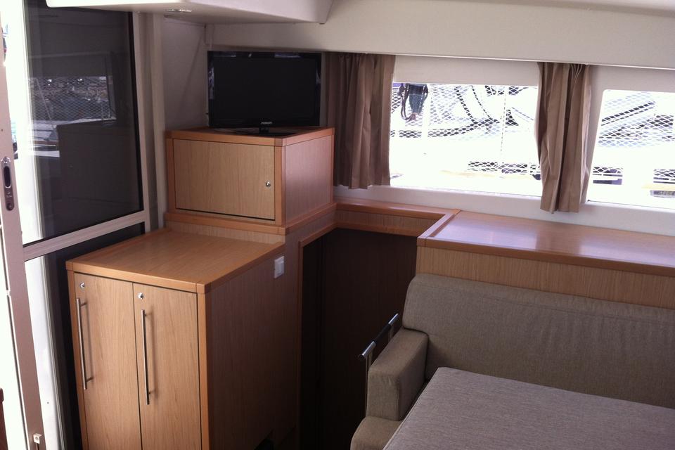 Lagoon 400 S2 (14)
