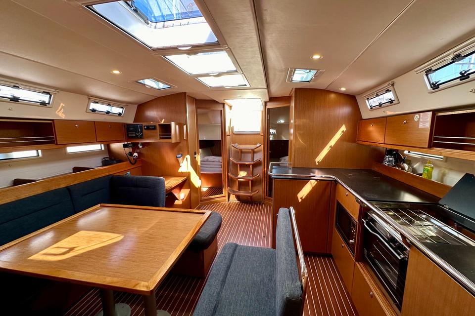 Bavaria Cruiser 45 (2)