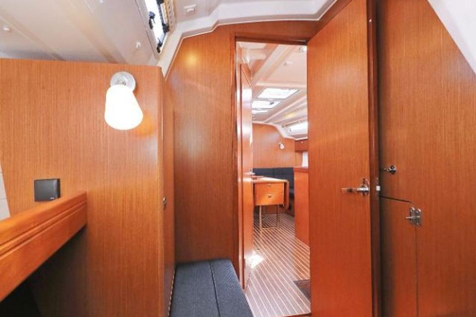 Bavaria Cruiser 37 (65)