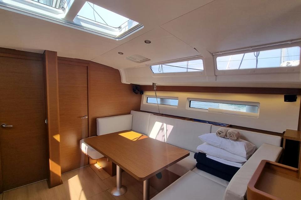 Jeanneau Sun Odyssey 490 (29)