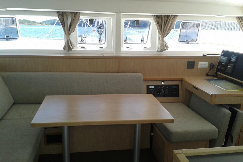 Lagoon 400 S2 (12)