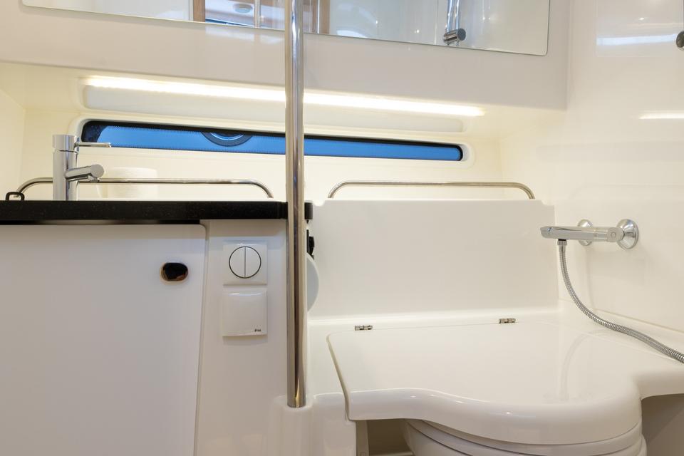 Nimbus Commuter C11 (11)