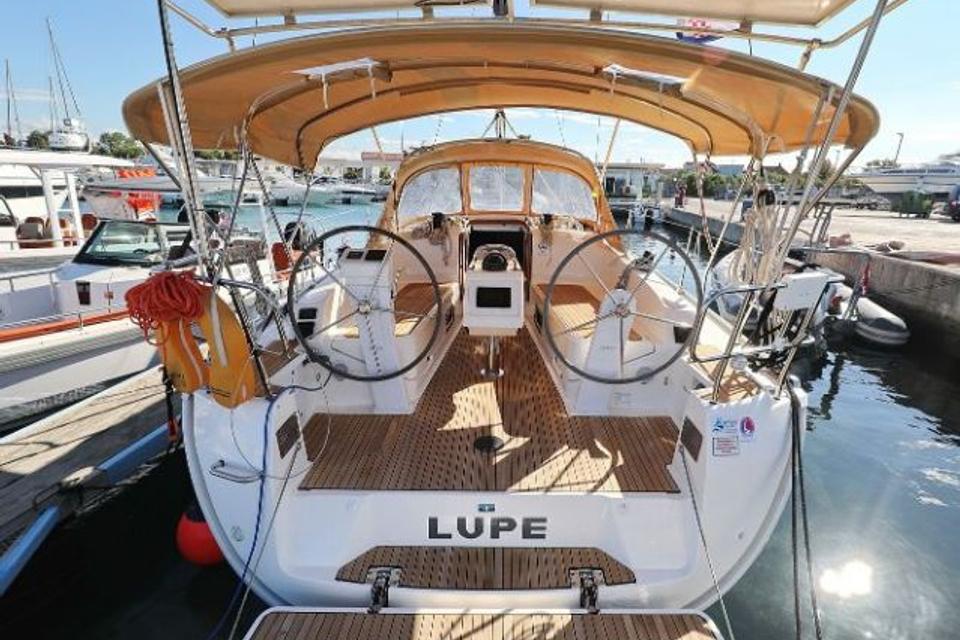 Bavaria Cruiser 37 (5)