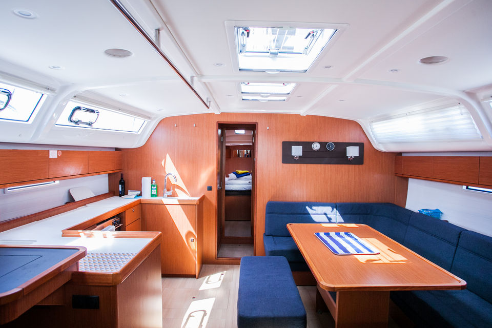Bavaria Cruiser 51 (2)