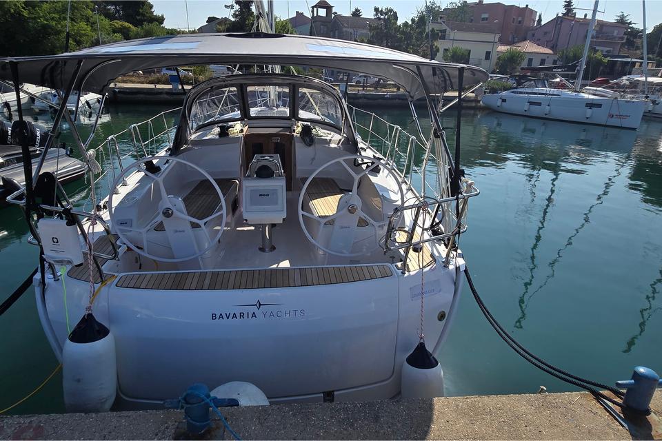 Bavaria Cruiser 37 (2)