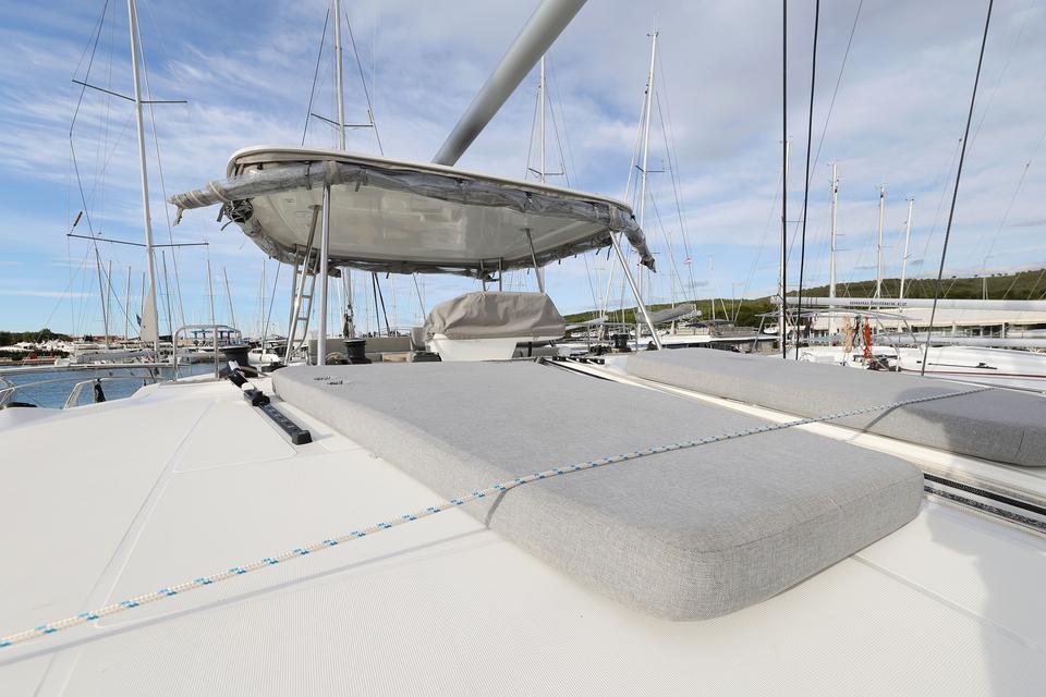 Lagoon 51 (6)