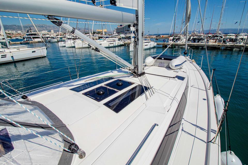Bavaria Cruiser 46 (4)