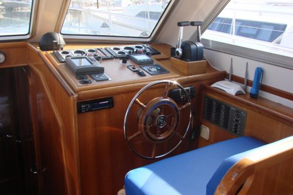 Sas Vektor Adria 1002 (12)