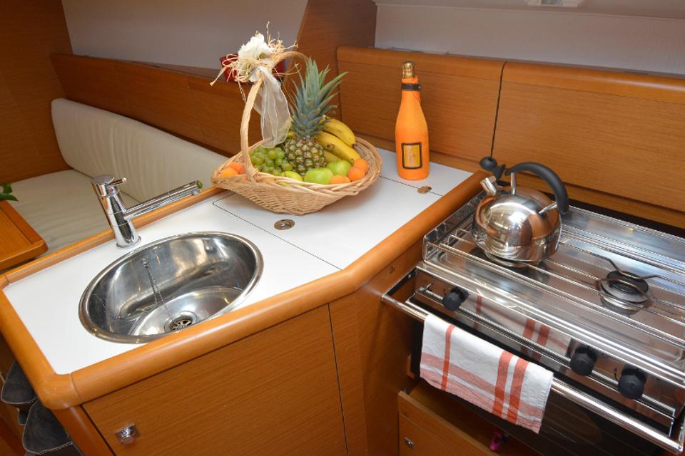 Jeanneau Sun Odyssey 33I (12)
