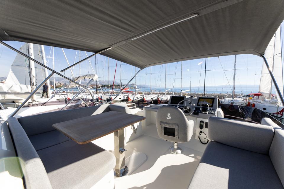 Beneteau Swift Trawler 41 (18)