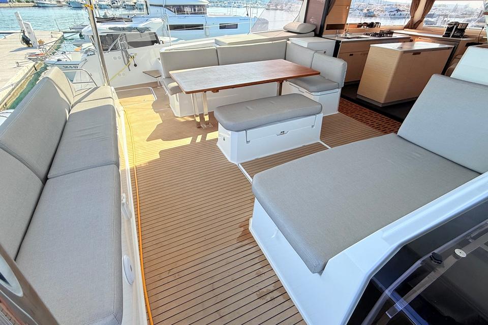 Fountaine Pajot Aura 51 (38)