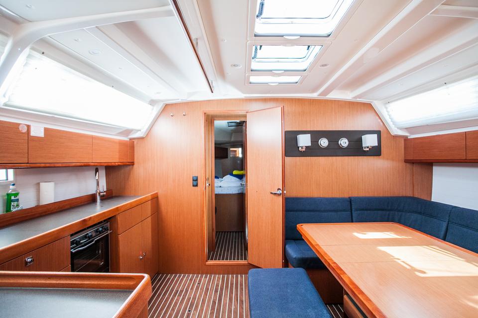 Bavaria Cruiser 46 (6)