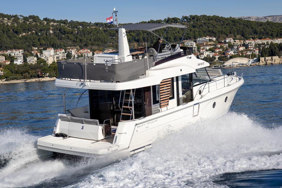 Beneteau Swift Trawler 41 (6)