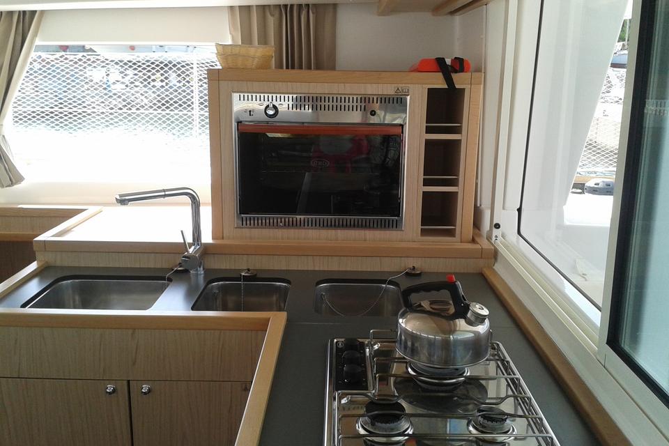 Lagoon 400 S2 (11)