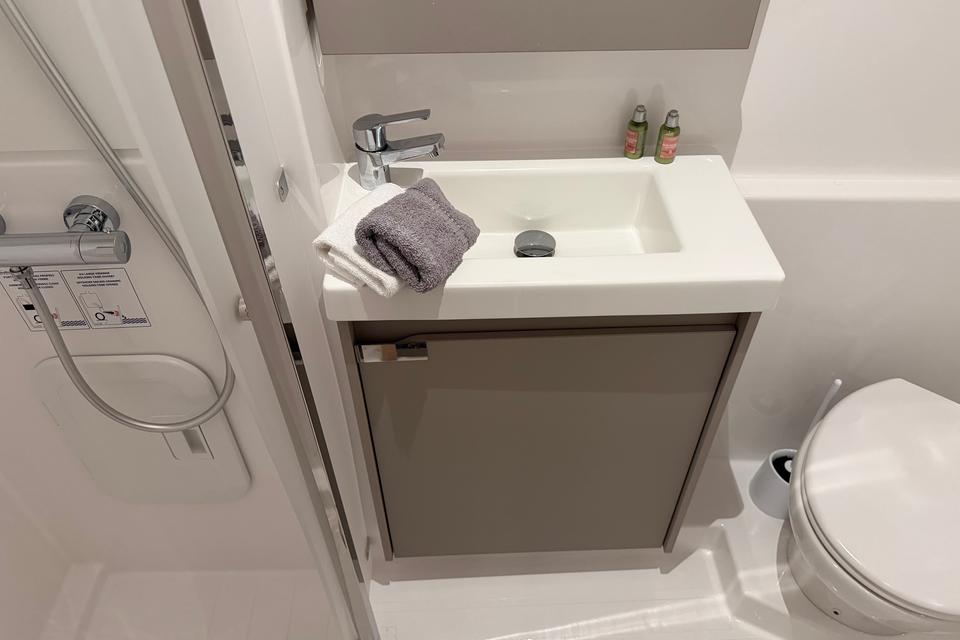 Fountaine Pajot Aura 51 (9)