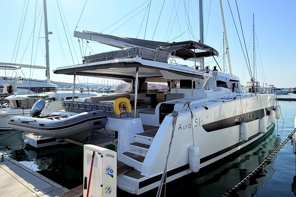 Fountaine Pajot Aura 51