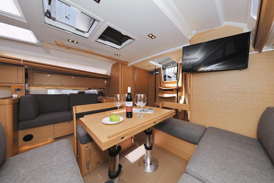 Dufour 520 Grand Large (18)