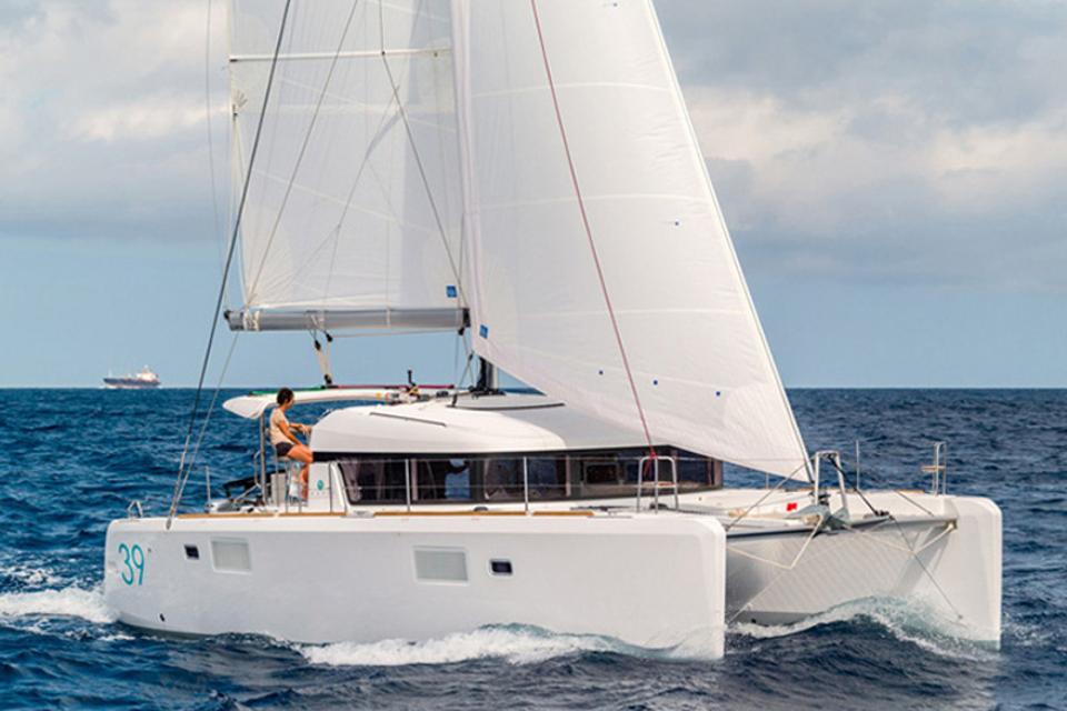 Lagoon 39