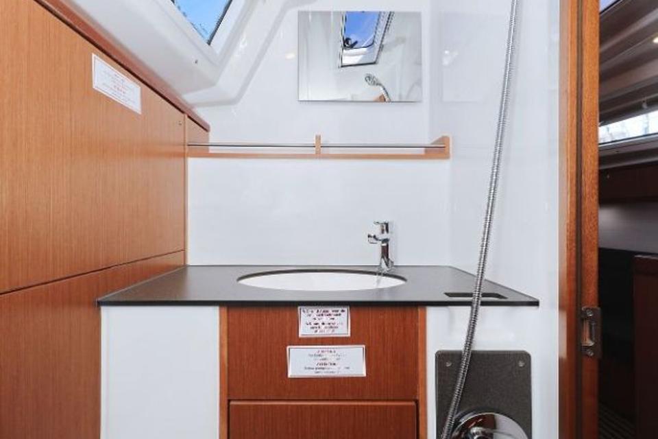 Bavaria Cruiser 37 (73)
