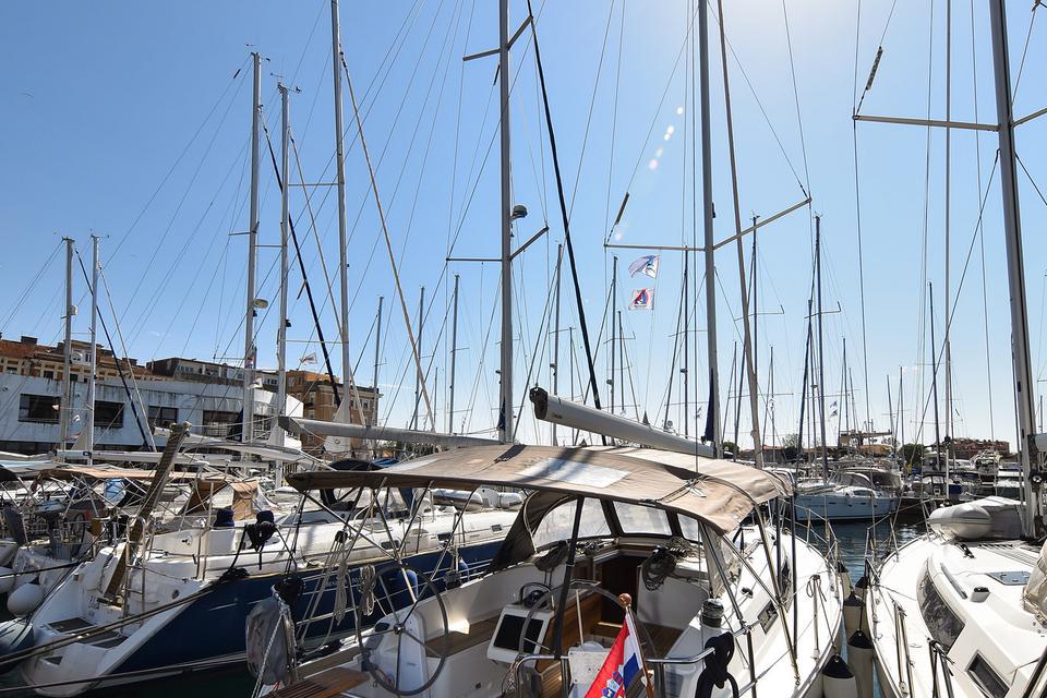 Bavaria 37 (4)