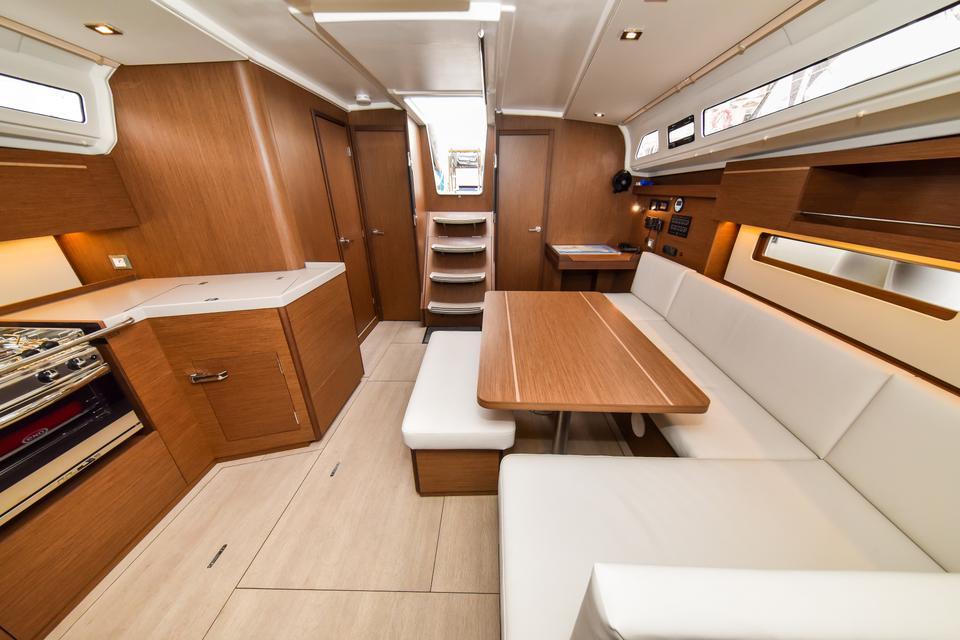 Beneteau Oceanis 40.1 (29)