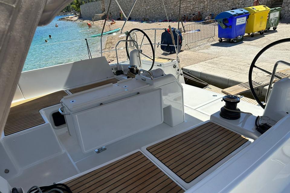 Jeanneau Sun Odyssey 490 (7)