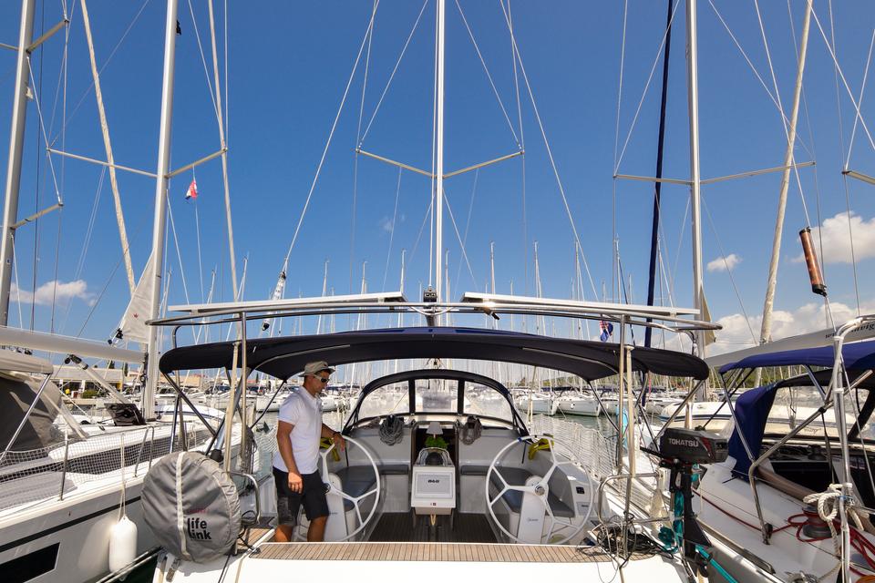 Bavaria Cruiser 46 (45)