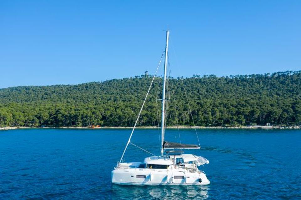 Lagoon 42 (3)