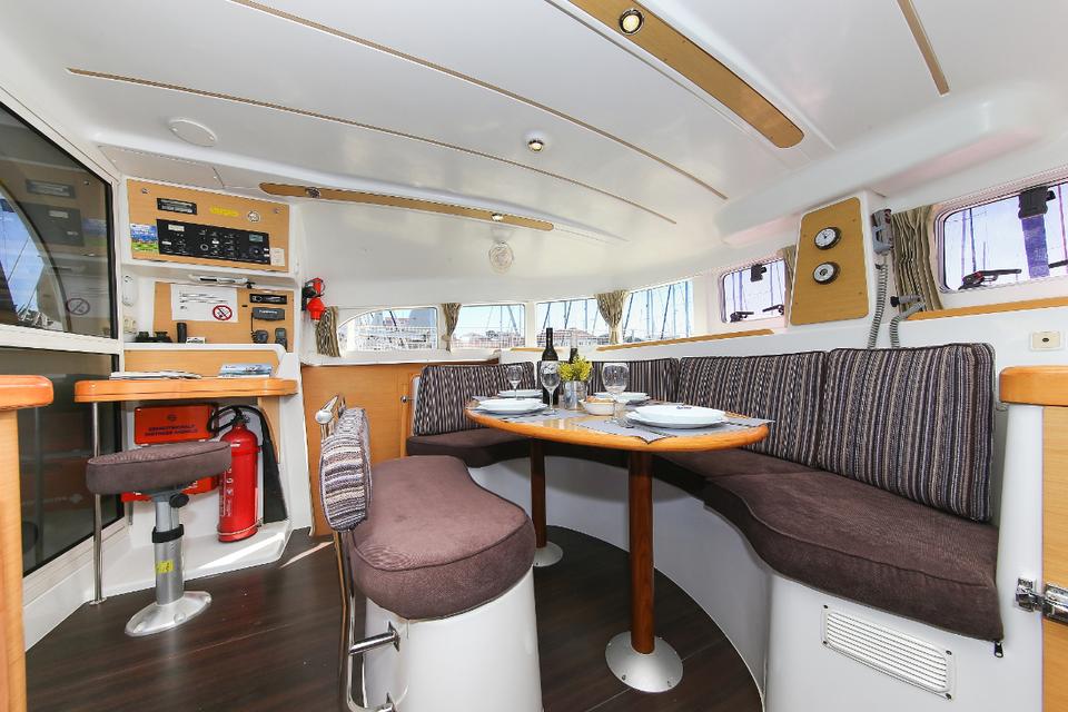 Lagoon 380 S2 (19)