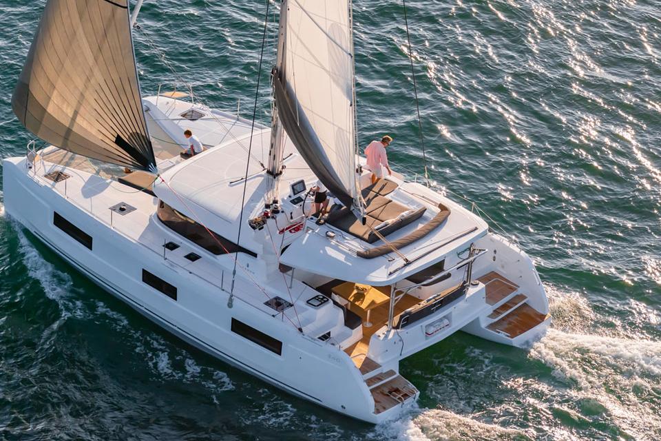 Lagoon 42